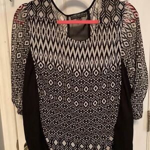Forever 21+ size women’s top size 2X lightweight, short sleeves